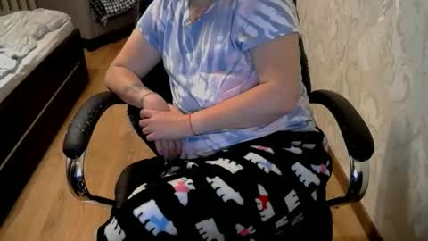 1your_hot_girls online show from 10.23.25