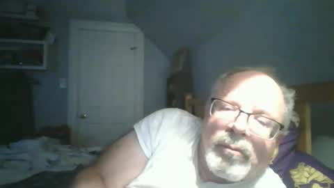 Snapshot of 2003dynawideglide chatting on 04.25.26 2003dynawideglide online show from 04.25.26