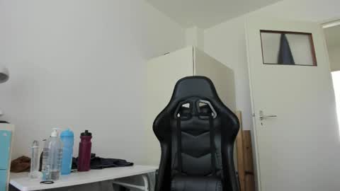 Henk online show from 04.21.26