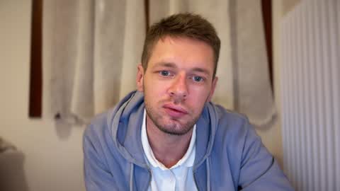 Snapshot of 2017ssseeexxx chatting on 12.04.24 Romano online show from 12.04.24