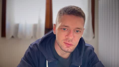 Snapshot of 2017ssseeexxx chatting on 12.12.24 Romano online show from 12.12.24