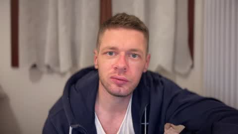 Snapshot of 2017ssseeexxx chatting on 12.17.24 Romano online show from 12.17.24