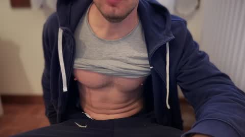 Snapshot of 2017ssseeexxx chatting on 01.08.25 Romano online show from 01.08.25