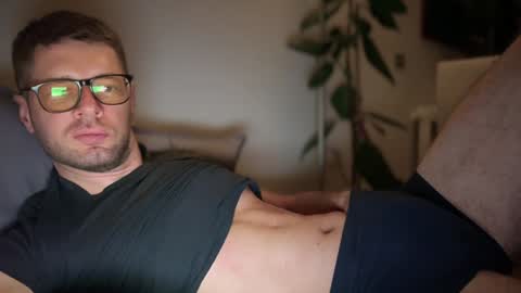 Snapshot of 2017ssseeexxx chatting on 01.15.25 Romano online show from 01.15.25