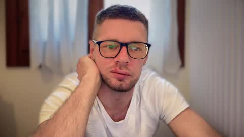 Snapshot of 2017ssseeexxx chatting on 02.07.25 Romano online show from 02.07.25