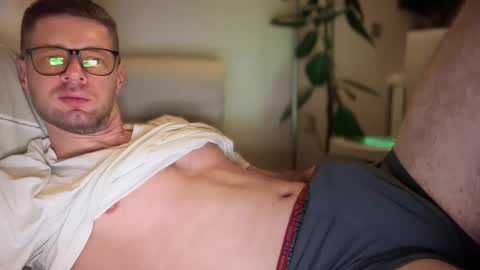 Snapshot of 2017ssseeexxx chatting on 02.12.25 Romano online show from 02.12.25