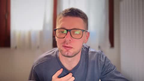 Snapshot of 2017ssseeexxx chatting on 02.20.25 Romano online show from 02.20.25