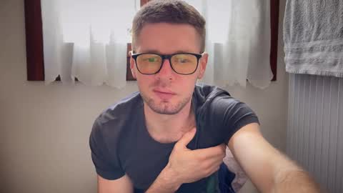 Snapshot of 2017ssseeexxx chatting on 02.23.25 Romano online show from 02.23.25