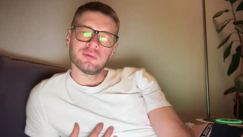 Snapshot of 2017ssseeexxx chatting on 02.28.25 Romano online show from 02.28.25