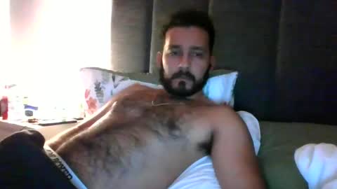 Snapshot of 2022felipe chatting on 02.02.25 2022felipe online show from 02.02.25