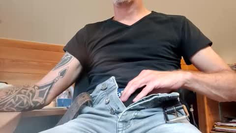 Snapshot of 22_acacia_avenue chatting on 09.17.25 22_acacia_avenue online show from 09.17.25