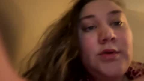 Snapshot of 22thickfatpussy chatting on 12.20.25 22thickfatpussy online show from 12.20.25