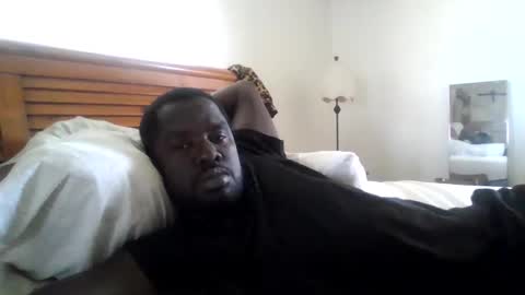 Snapshot of 242doggy242 chatting on 11.19.25 420 Bbc online show from 11.19.25