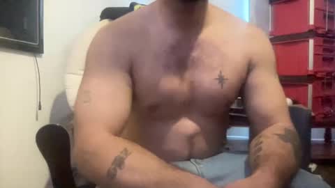 Snapshot of 2addictivelyhorny chatting on 01.06.25 Jake n Judy online show from 01.06.25