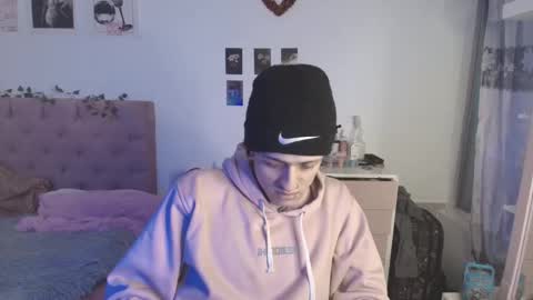 Snapshot of 2cb0y chatting on 10.13.25  BAD  online show from 10.13.25