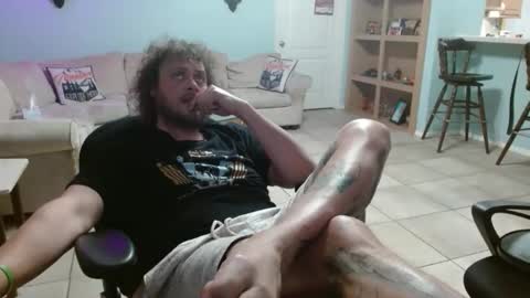 Snapshot of 2dirtyhillbillies chatting on 02.27.26 ThrillBilly online show from 02.27.26