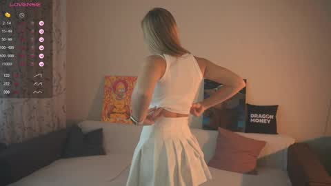 Elley  online show from 03.07.25