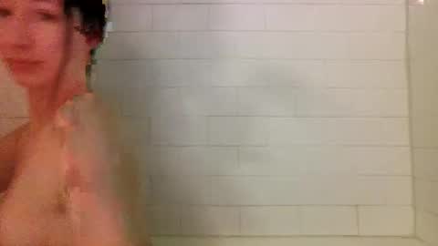 Snapshot of 2gorls1link chatting on 01.25.25 2girls1link online show from 01.25.25