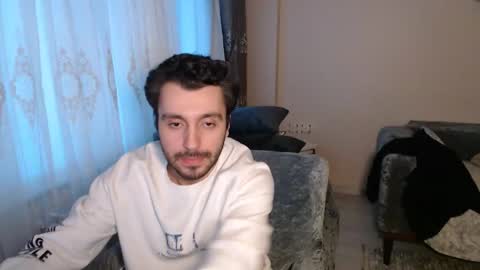 Snapshot of 2handsomeman chatting on 04.21.26 Berk online show from 04.21.26