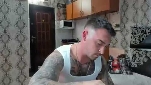 Snapshot of 2sexymuscles chatting on 10.25.25 2sexymuscles online show from 10.25.25