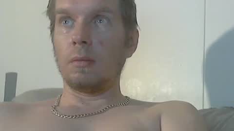 Snapshot of 2small4you83 chatting on 12.28.24 2small4you83 online show from 12.28.24