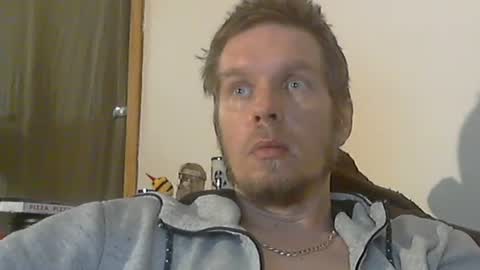 Snapshot of 2small4you83 chatting on 01.12.25 2small4you83 online show from 01.12.25