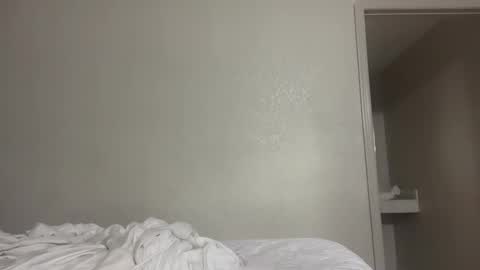 GamerBaddieLux online show from 11.11.25