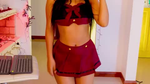 Snapshot of 3kam_amazonian chatting on 01.04.25 independent model online show from 01.04.25