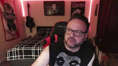 Snapshot of 3ndlessmike chatting on 04.23.26 3ndlessmike online show from 04.23.26