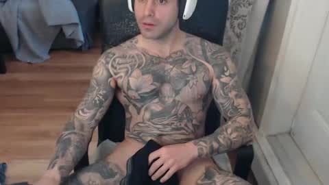 Snapshot of 420randomguy chatting on 02.11.26 Anomander Rake online show from 02.11.26