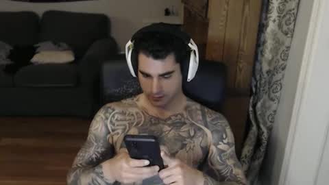Snapshot of 420randomguy chatting on 04.19.26 Anomander Rake online show from 04.19.26