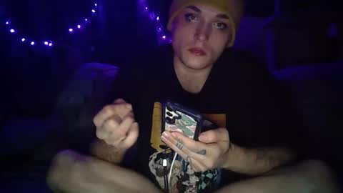 Snapshot of 4ddies_little9irl chatting on 12.20.24 Gagecat online show from 12.20.24
