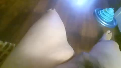 Snapshot of 5tone_bon3 chatting on 01.12.25 5tone_bon3 online show from 01.12.25