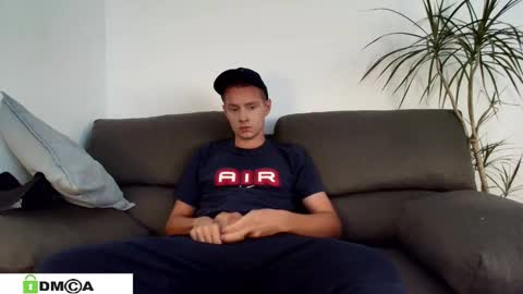 Snapshot of 696frank chatting on 10.06.25 chico online show from 10.06.25