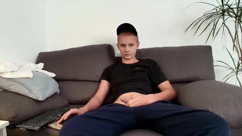 Snapshot of 696frank chatting on 11.09.25 chico online show from 11.09.25