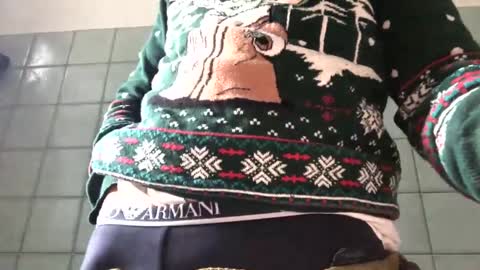 Snapshot of 6990fiko chatting on 12.25.24 6990fiko online show from 12.25.24