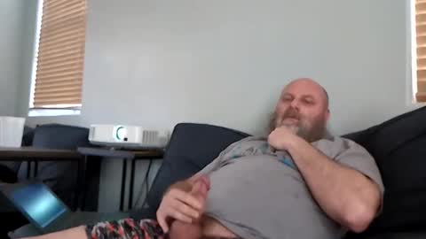 Snapshot of 69singledad79 chatting on 02.19.25 69singledad79 online show from 02.19.25