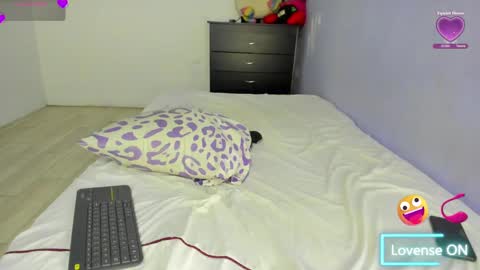 Snapshot of 6_bunny_9 chatting on 01.08.25 Celeste online show from 01.08.25