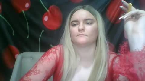 Snapshot of 6redhotbunnie9 chatting on 11.16.25 6redhotbunnie9 online show from 11.16.25