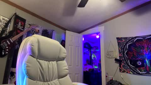 Snapshot of 710lemonade420 chatting on 02.07.25 lemonade online show from 02.07.25