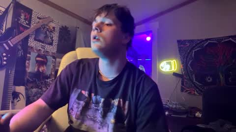 Snapshot of 710lemonade420 chatting on 02.15.25 lemonade online show from 02.15.25