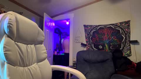 Snapshot of 710lemonade420 chatting on 02.25.25 lemonade online show from 02.25.25