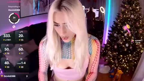 Loren Wood online show from 01.12.25