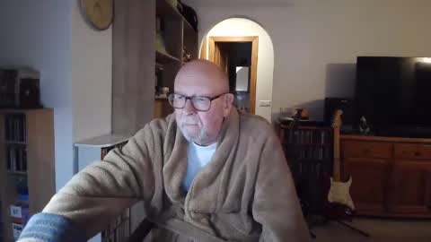  Papi  online show from 02.19.25