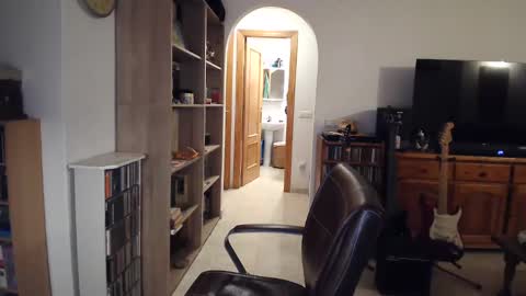  Papi  online show from 03.05.25