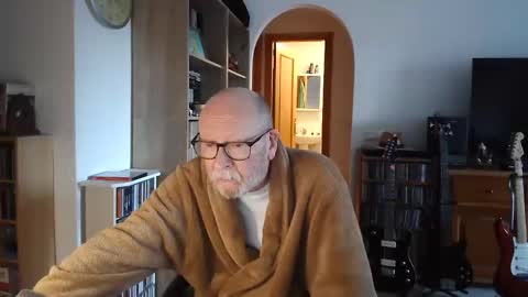  Papi  online show from 03.09.25