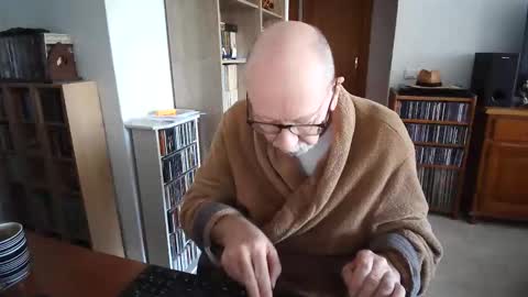  Papi  online show from 12.19.25