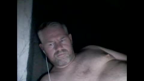 Snapshot of 81jonnyx chatting on 10.10.25 81jonnyx online show from 10.10.25