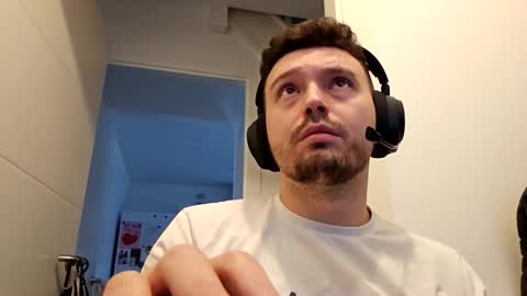 8inchdude93 online show from 10.14.25