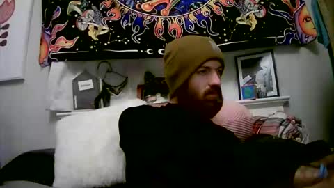 90210screamer online show from 10.25.25